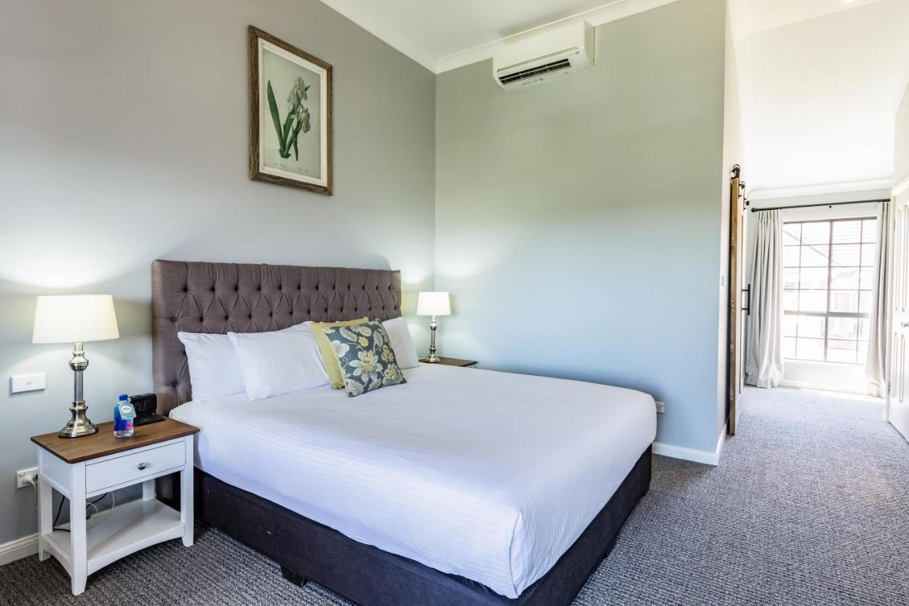 Camden Valley Inn Экстерьер фото