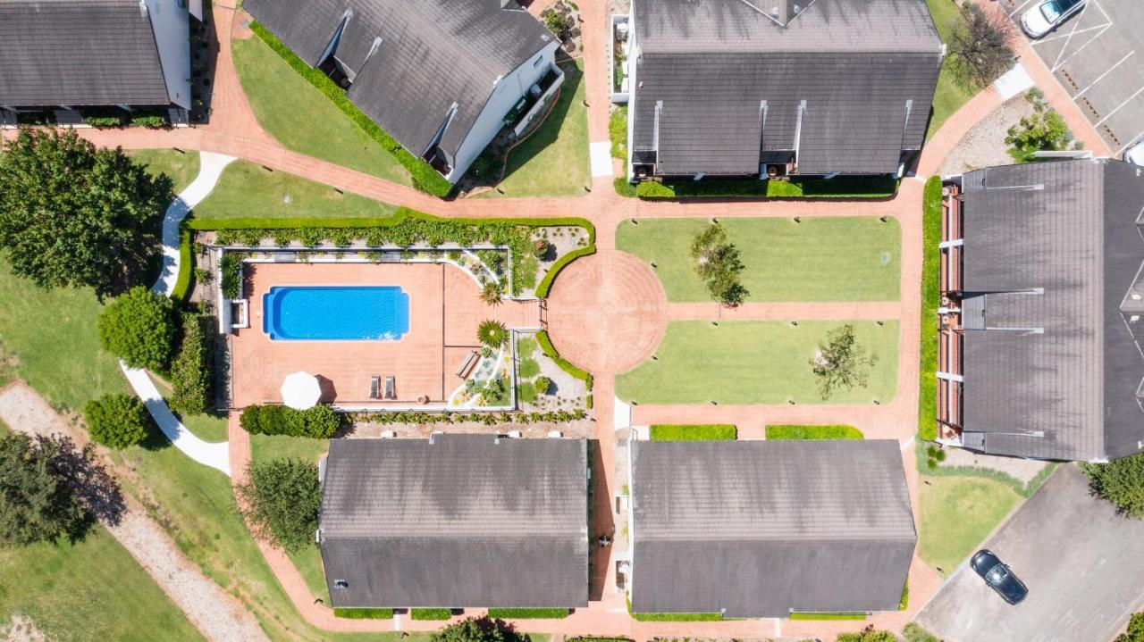 Camden Valley Inn Экстерьер фото