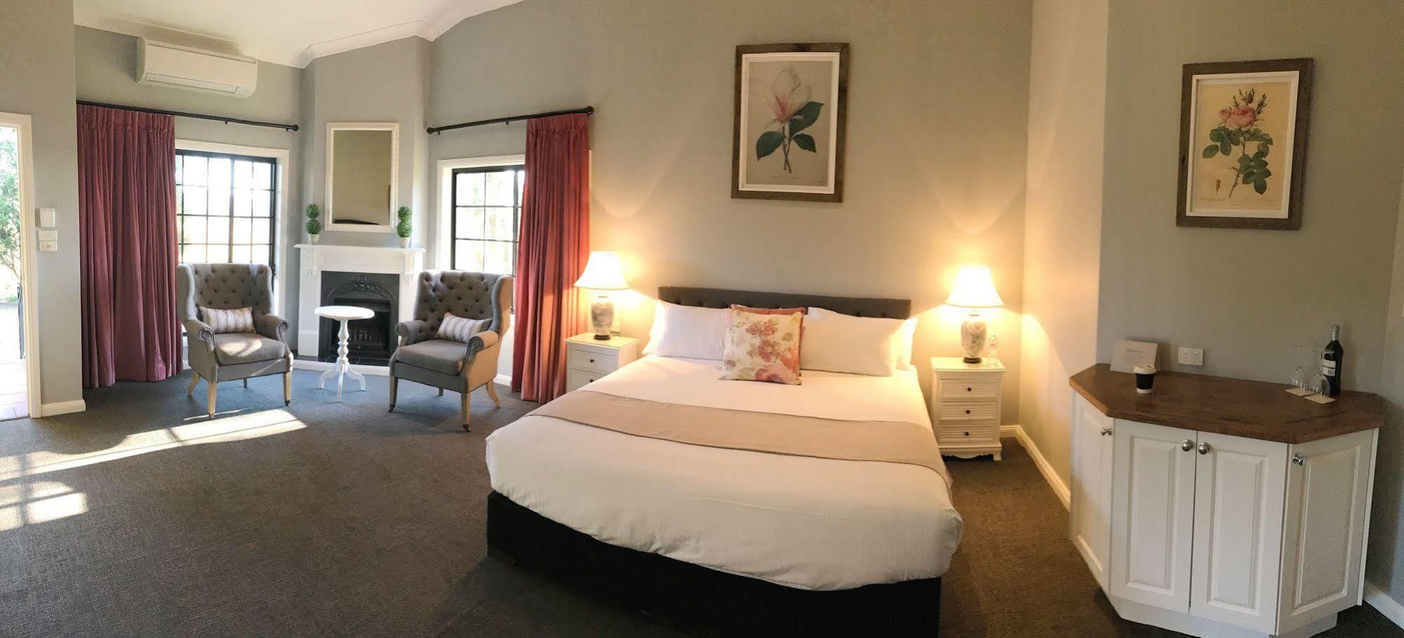 Camden Valley Inn Экстерьер фото